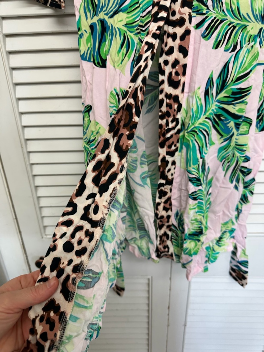 VENUS Tropical Leaf Robe - Picture 4 of 5